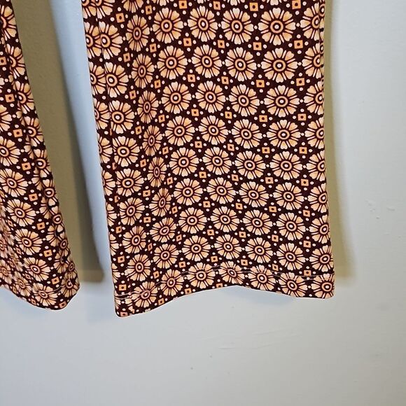 altar'd state, brown/cream printed bootcut crop pants. Vintage looking. M. - Picture 3 of 5